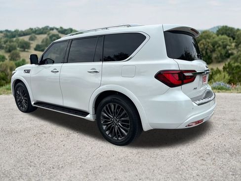 Used 2023 INFINITI QX80 Sensory w/ Cargo Package AWD/4WD image 7