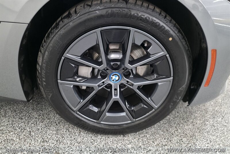 Used 2023 BMW i4 eDrive35 w/ Premium Package RWD image 18