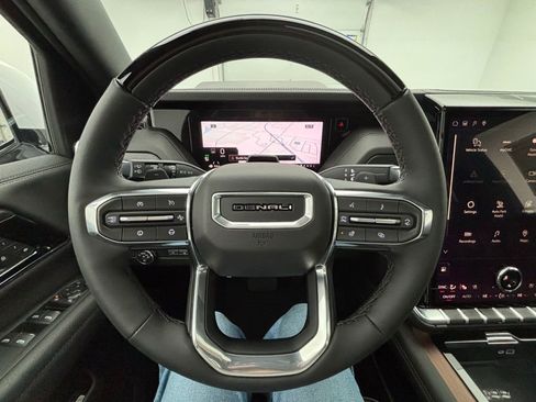 New 2026 GMC Yukon XL Denali w/ Denali Reserve Package image 27