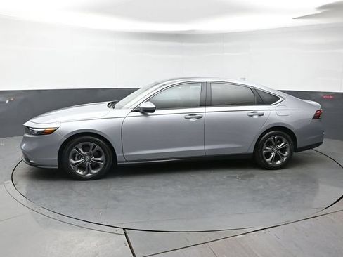 Used 2023 Honda Accord EX image 2