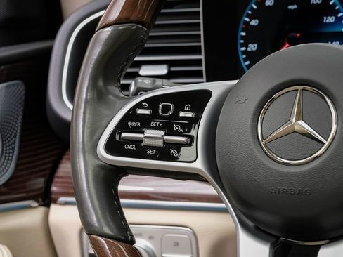 Used 2020 Mercedes-Benz GLE 350 w/ AMG Line Exterior image 15