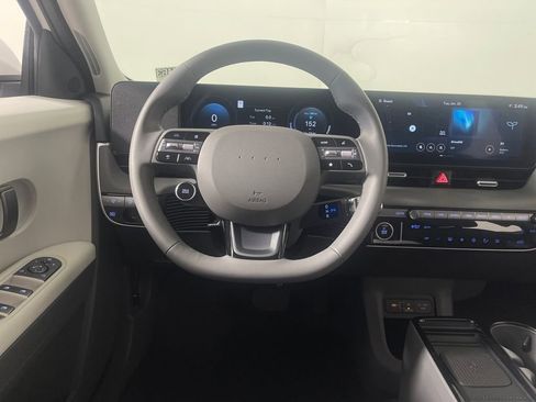 Certified 2025 Hyundai Ioniq 5 SEL image 15