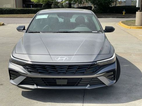 New 2026 Hyundai Elantra SEL Sport Premium FWD image 7