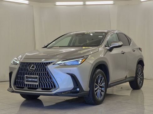 Used 2025 Lexus NX 350 AWD w/ Accessory Package (2T) image 4