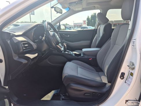 Used 2021 Subaru Outback Premium AWD/4WD image 16