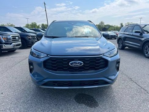 Certified 2024 Ford Escape ST-Line Select w/ Tech Pack #1 AWD/4WD image 2