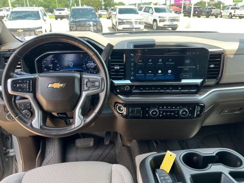 Certified 2024 Chevrolet Silverado 1500 LT AWD/4WD image 18