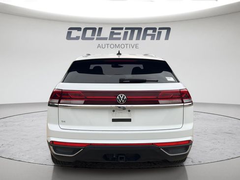 Used 2024 Volkswagen Atlas Cross Sport SE FWD image 6