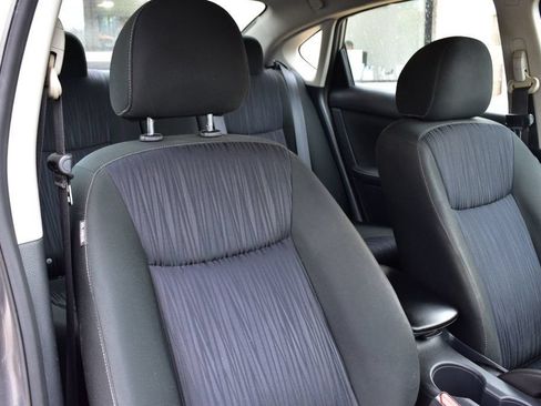 Used 2019 Nissan Sentra SV FWD image 14