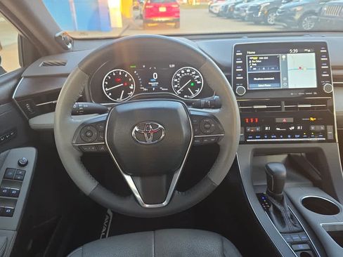 Used 2021 Toyota Avalon Limited w/ Advanced Safety Package image 12