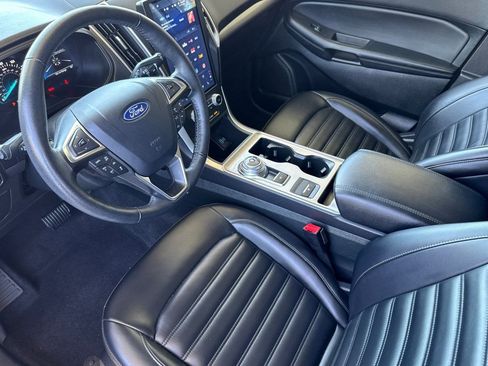 Used 2024 Ford Edge SEL image 4