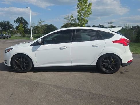 Used 2017 Ford Focus SEL FWD image 13