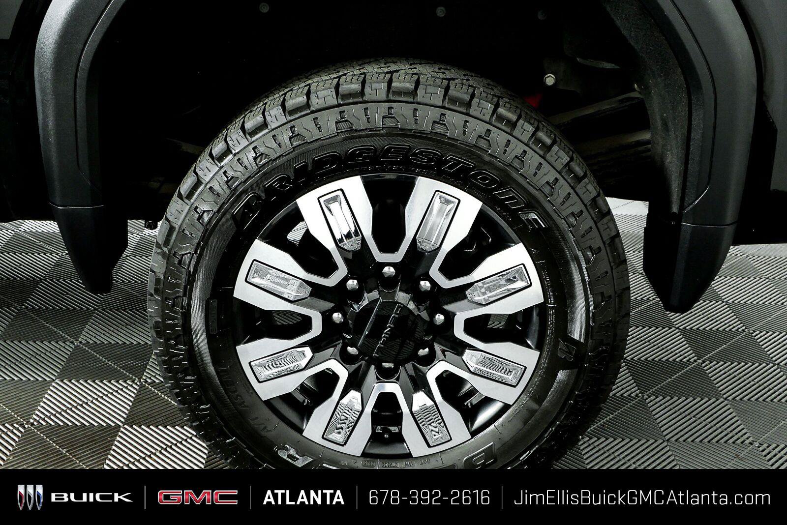 Used 2024 GMC Sierra 2500 Denali w/ Denali Reserve Package AWD/4WD image 35