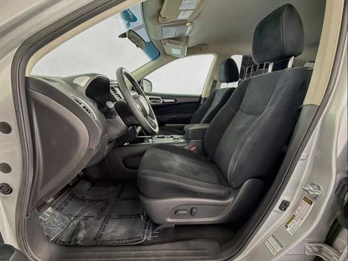Used 2013 Nissan Pathfinder SV AWD/4WD image 29