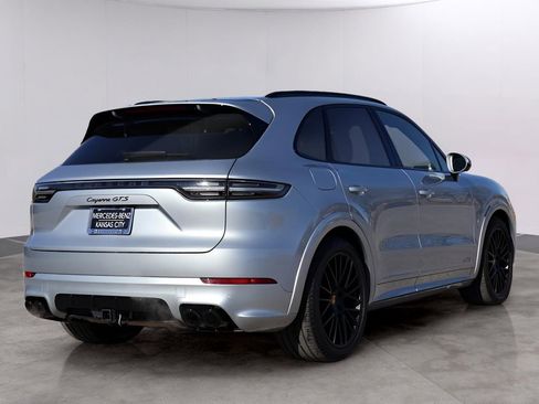 Used 2023 Porsche Cayenne GTS image 8