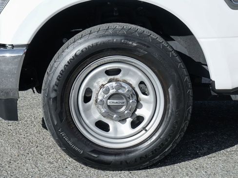 Used 2022 Ford F350 XL w/ Power Equipment Group image 39