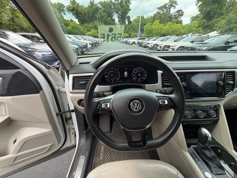 Used 2019 Volkswagen Atlas SEL Premium AWD/4WD image 52
