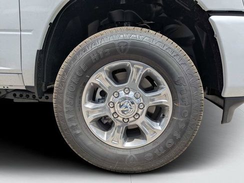 New 2026 RAM 2500 Big Horn AWD/4WD image 10