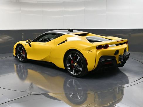 Used 2023 Ferrari SF90 Stradale AWD/4WD image 3