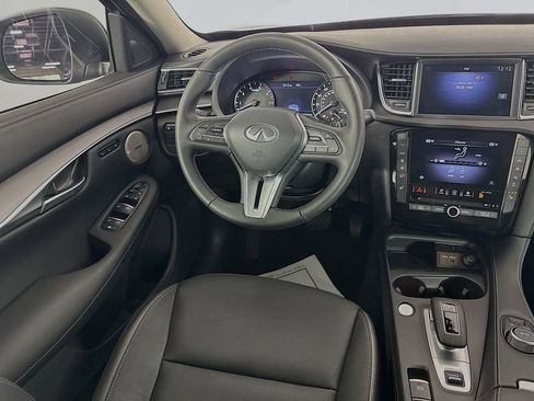 Certified 2025 INFINITI QX50 Luxe w/ Accent Package image 28