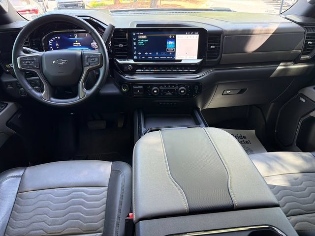 Used 2024 Chevrolet Silverado 2500 ZR2 w/ Technology Package AWD/4WD image 22