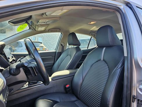 Used 2024 Toyota Camry SE FWD image 18