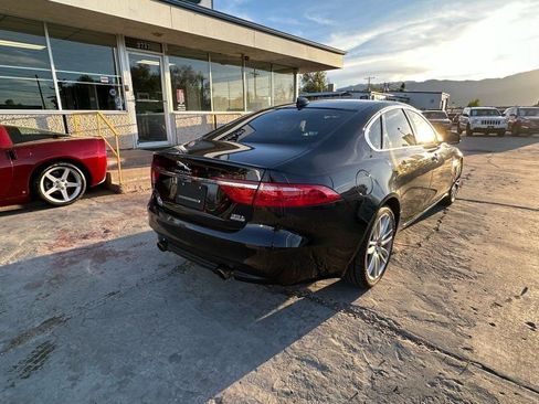 Used 2017 Jaguar XF Prestige AWD/4WD image 8