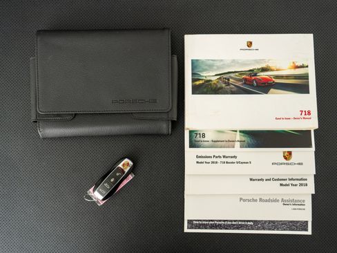 Used 2018 Porsche 718 Boxster S RWD image 18