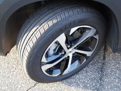 Certified 2024 Chevrolet Trax RS w/ Driver Confidence Package FWD image 14