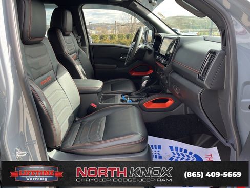 Used 2025 Nissan Frontier PRO-4X w/ Pro Premium Package image 27