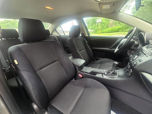 Used 2013 MAZDA MAZDA3 i Touring FWD image 27
