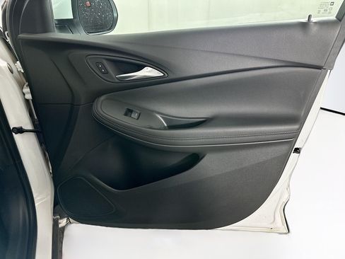 Used 2025 Buick Encore GX Preferred FWD image 30