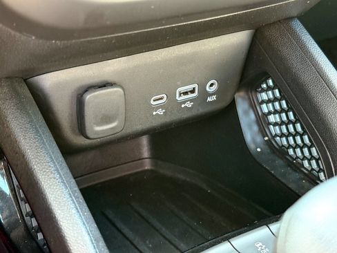 Used 2021 Chevrolet TrailBlazer LS AWD/4WD image 22