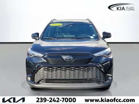 Used 2024 Toyota Corolla Cross AWD Hybrid w/ Convenience Package image 2