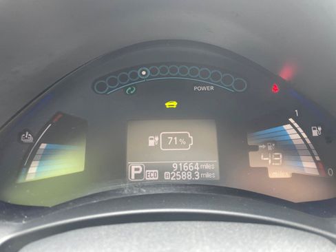 Used 2016 Nissan Leaf S w/ Charger Package FWD image 19