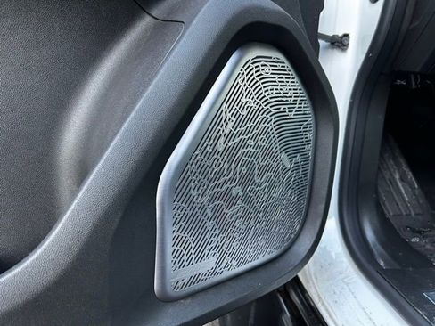 New 2024 GMC Hummer EV 2X w/ Extreme Off-Road Package image 13