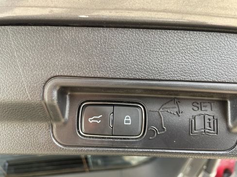 Used 2021 Ford Explorer 4WD w/ Class III Trailer Tow Package image 14