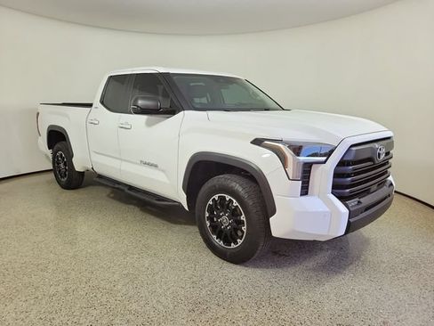 Used 2024 Toyota Tundra SR5 w/ SR5 Premium Package AWD/4WD image 4