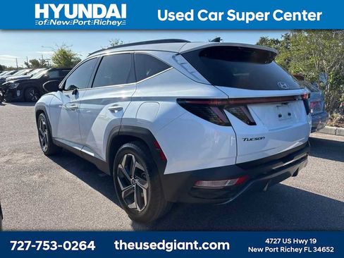 Used 2022 Hyundai Tucson Limited FWD image 2