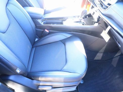 New 2026 Jeep Compass Latitude image 13