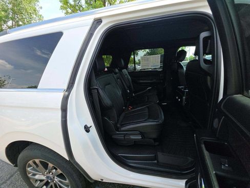 Used 2019 Ford Expedition Max Limited AWD/4WD image 11