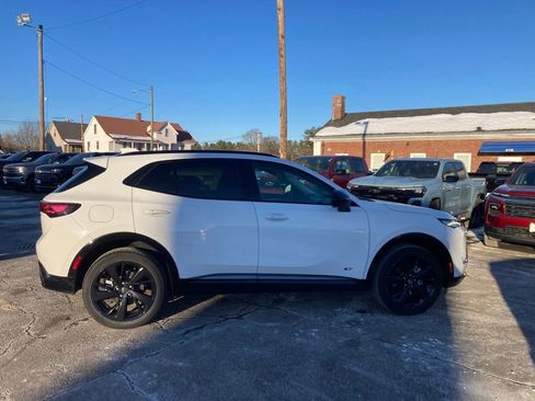 Used 2025 Buick Envision Sport Touring image 8