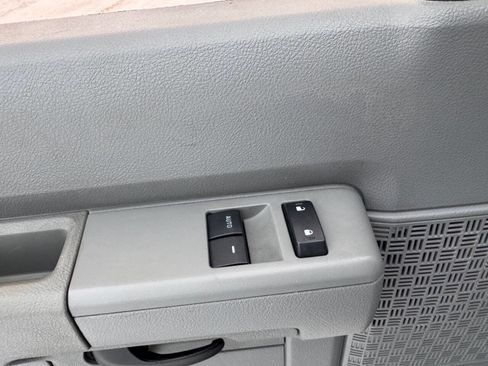 Used 2012 Ford E-150 and Econoline 150 Wagon image 20