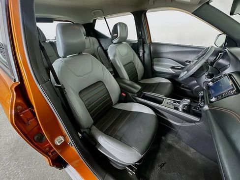 Used 2021 Nissan Kicks SR w/ SR Premium Package FWD image 7