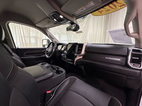 Used 2024 RAM 2500 Laramie AWD/4WD image 23