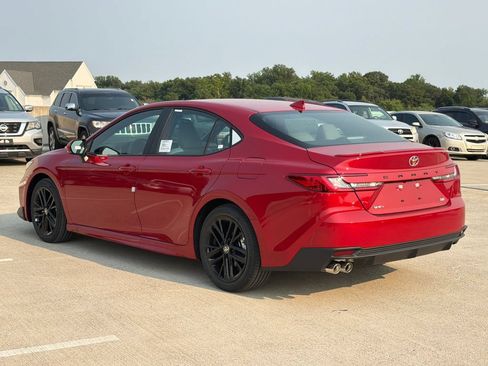 New 2026 Toyota Camry SE FWD image 3