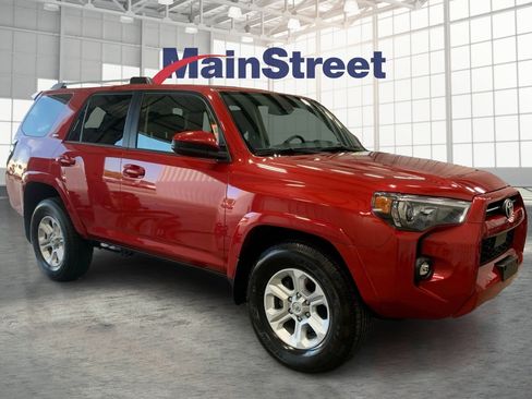 Used 2024 Toyota 4Runner SR5 image 7
