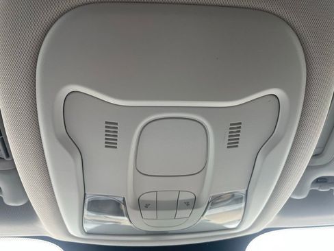 Used 2020 Jeep Renegade Sport w/ Sport Appearance Group FWD image 43