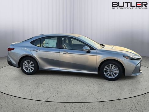 New 2026 Toyota Camry LE FWD image 7