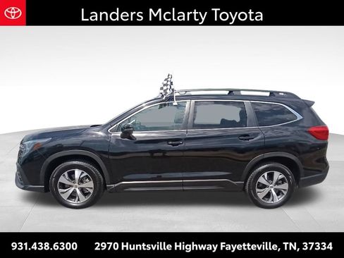 Used 2023 Subaru Ascent Premium w/ Convenience Package AWD/4WD image 6
